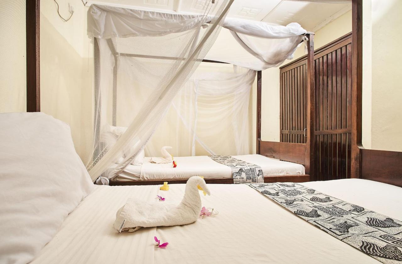 Coral Beach Resort Diani Beach Exterior foto